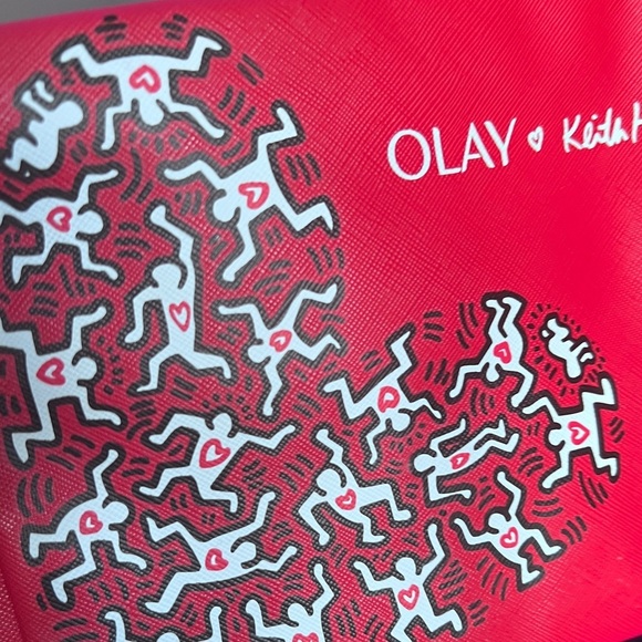 Rare Artist Keith Haring x Olay Red Friends Vanity Pouch Makeup Cosmetics Bag - Picture 13 of 14